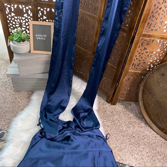 Selfie Leslie Ariana Multiway Maxi Dress - Picture 14 of 16